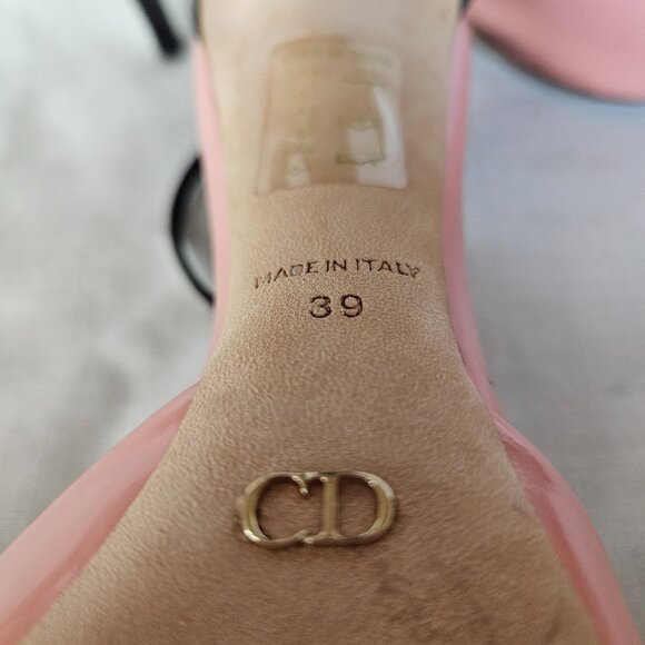 Elegant Pink and Black Heels with Open-Toe Design and Ankle Strap - Picture 5 of 5